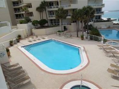 Destin, Florida rental condo with shared pool